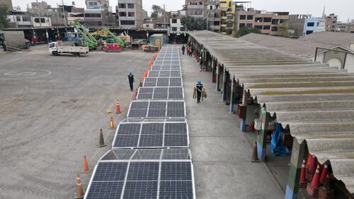 Latest company news about New Mobile Automatic Folding Photovoltaic Box Series Delivers Plug-and-Play Off-Grid Power from 12.4 kW to 311 kW
